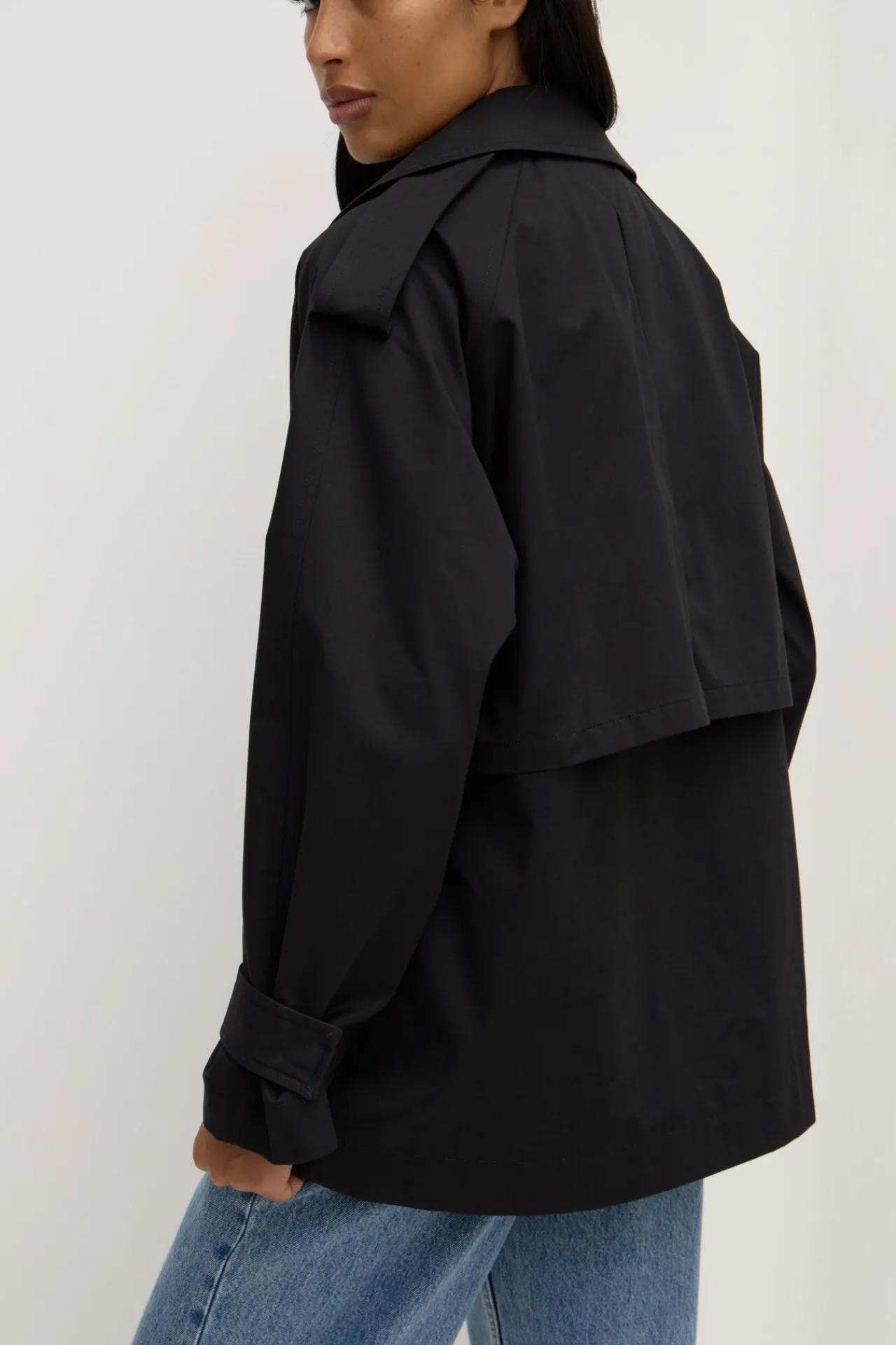 Arden Short Mac Jacket^Assembly Label New