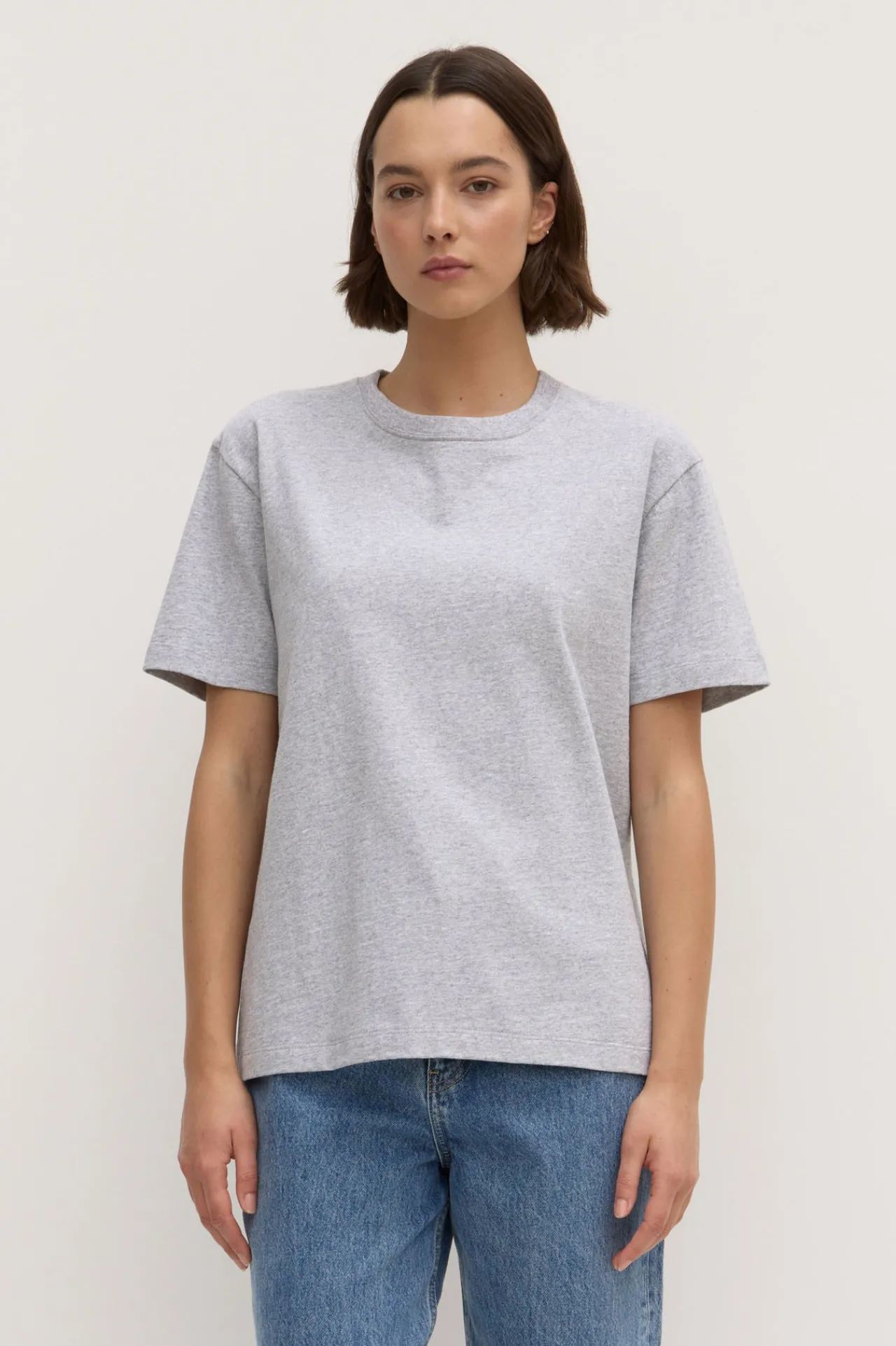 Base Tee^Assembly Label Outlet