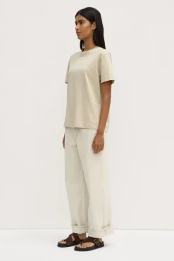 Base Tee^Assembly Label Outlet