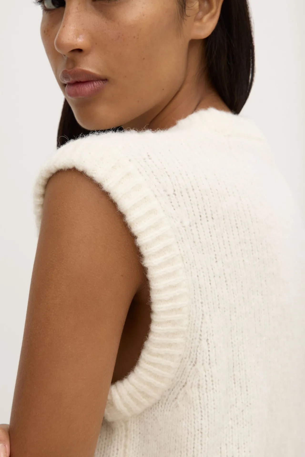 Everly Knit Vest^Assembly Label Hot