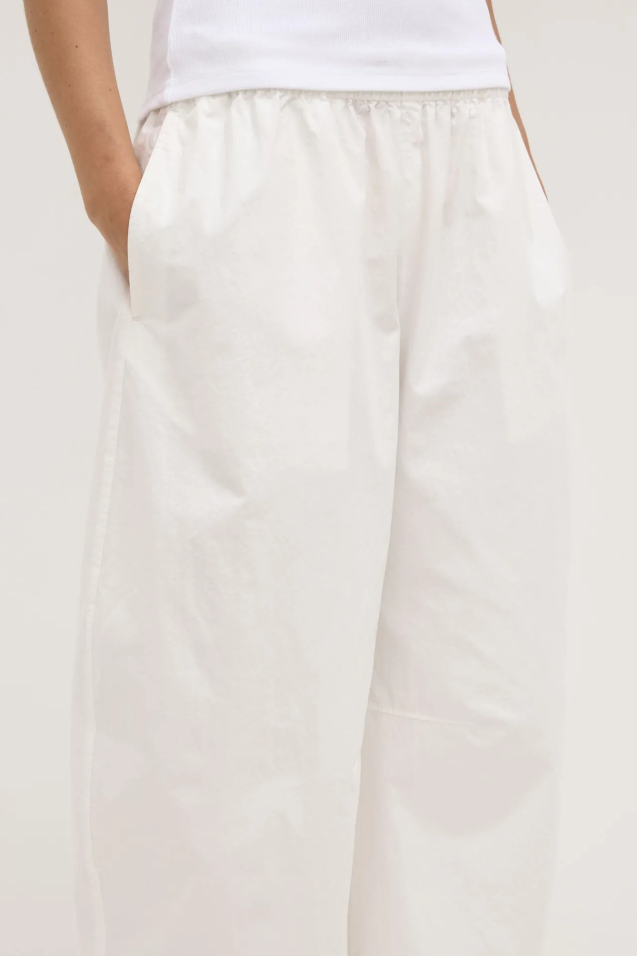 Lola Barrel Pant^Assembly Label New